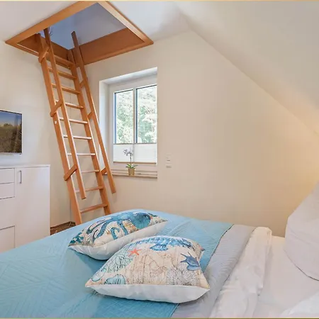 Heimathafen An Seen & *